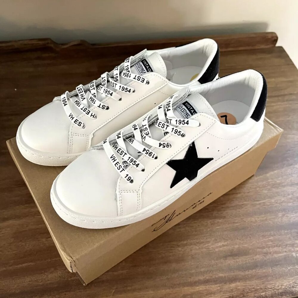 Vintage Havana Carla Classic White/Black Women's shoes Size 7-NWB